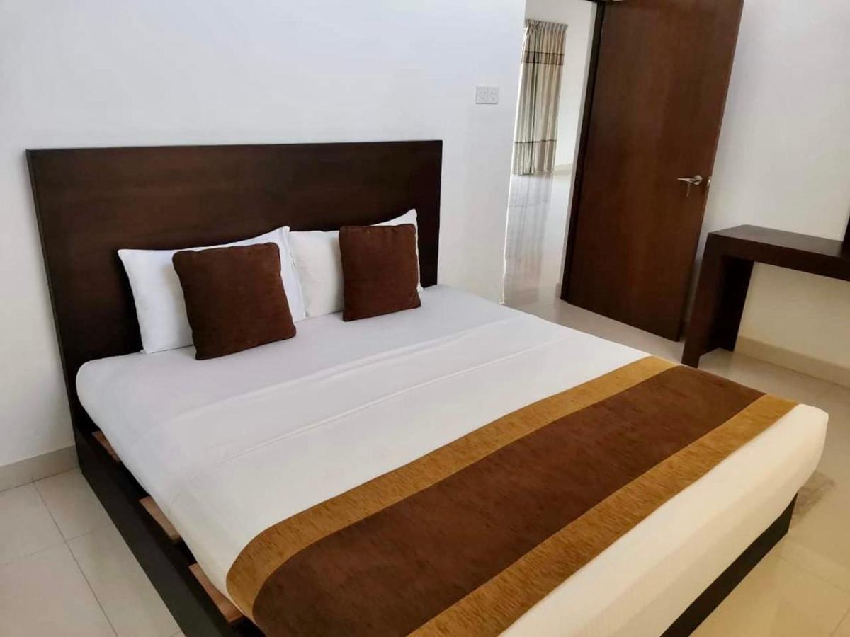 Aradhana Airport Transit Hotel Katunayaka Luaran gambar